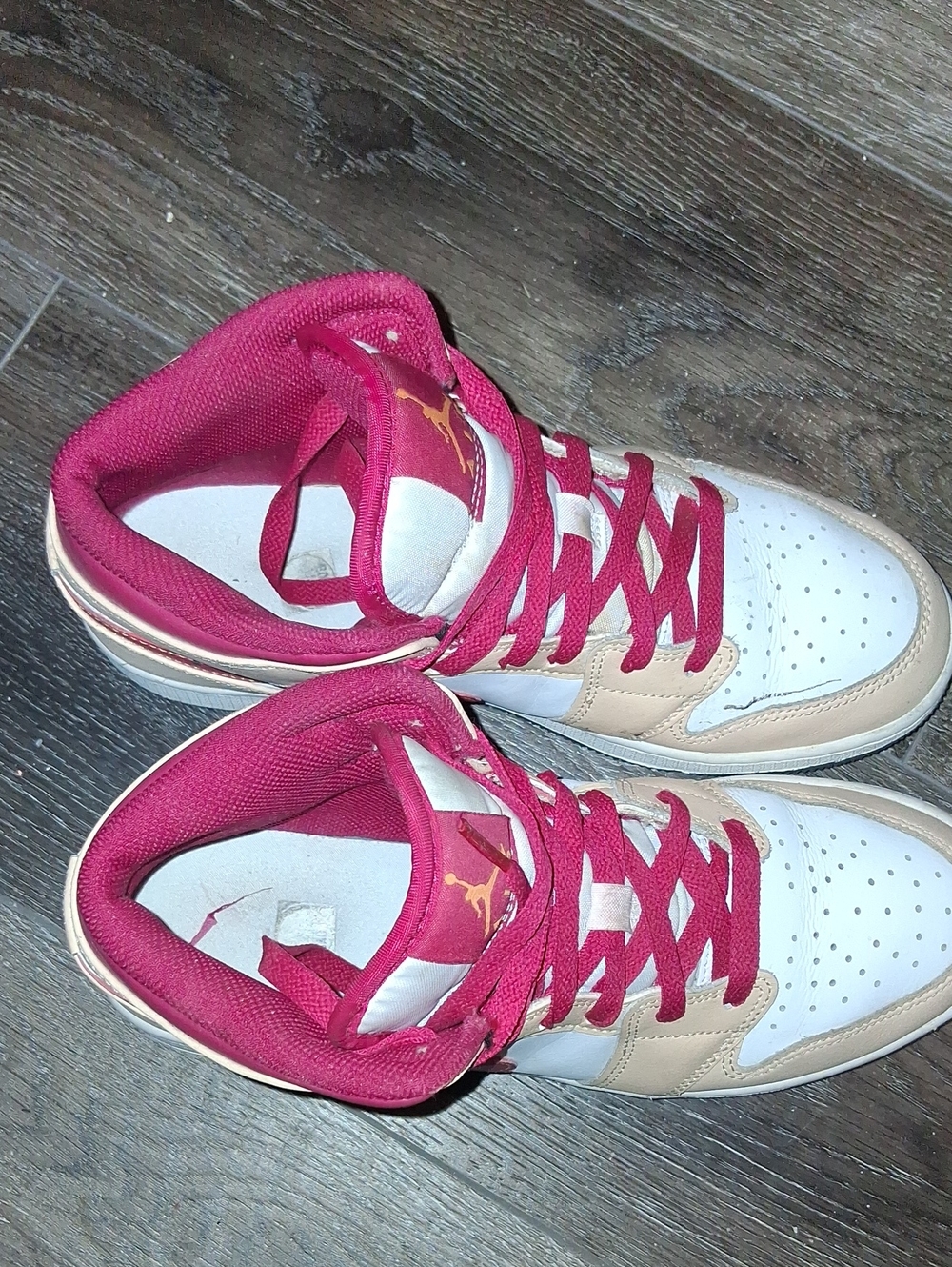 Jordan 1s - Picture 5 of 7